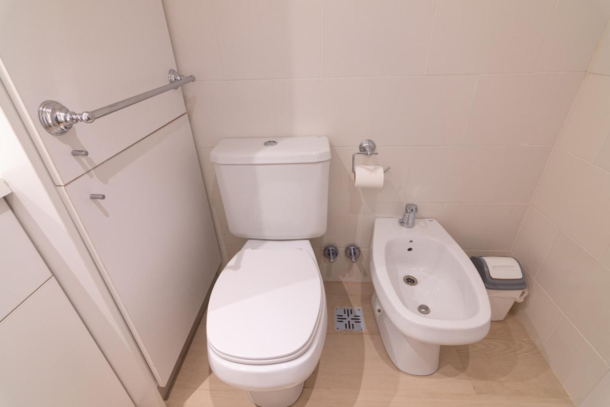 Apartamento Vista Al Mar Con Cochera, Pileta Y Gimnasio!